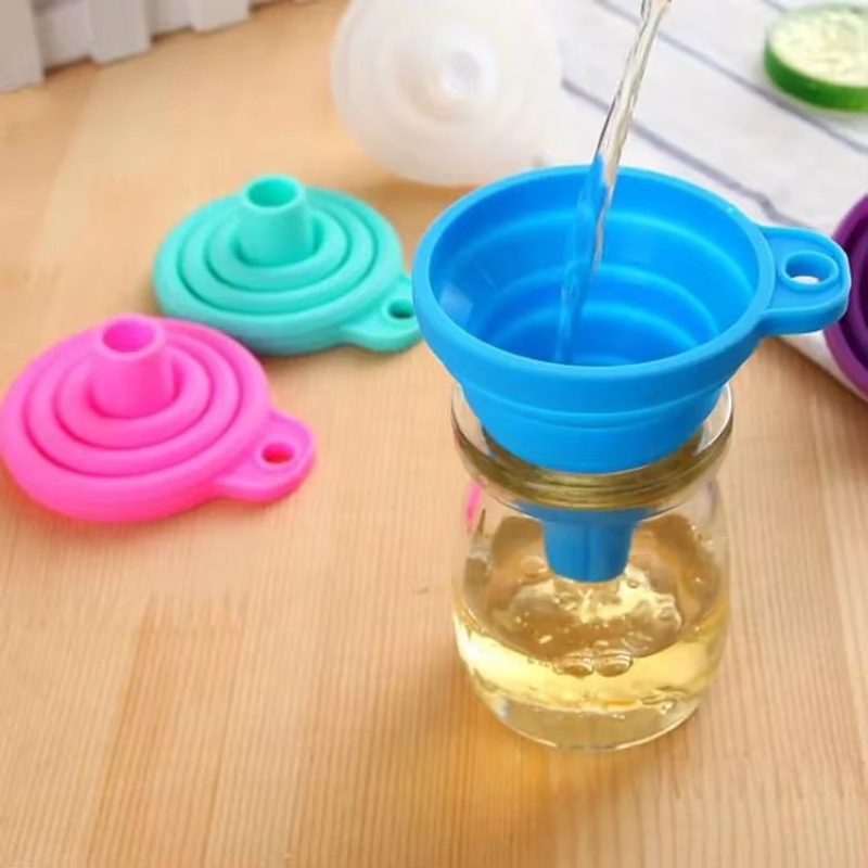 Travel Kitchen Accessories - 1/2/4PCS Silicone Collapsible Mini Foldable Funnel