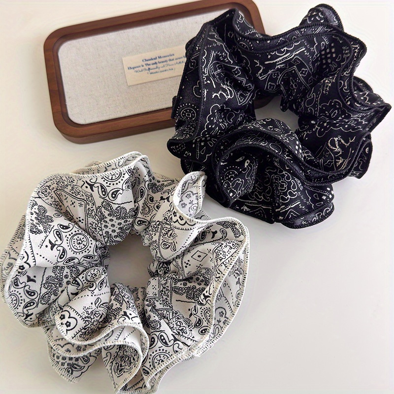 Elegant Black and White Fabric - Travel Accessories Gear ulasan dan harga