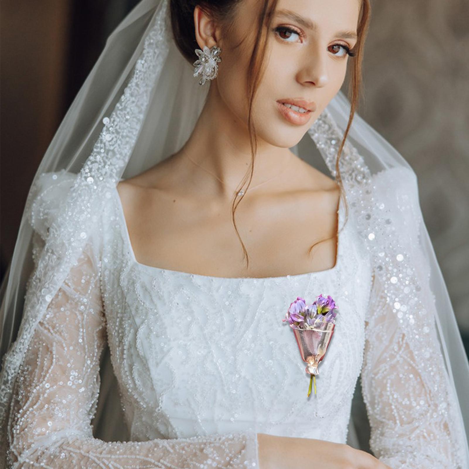 Alloy Wearable Flower Bouquet  - Travel Accessories India ulasan dan harga