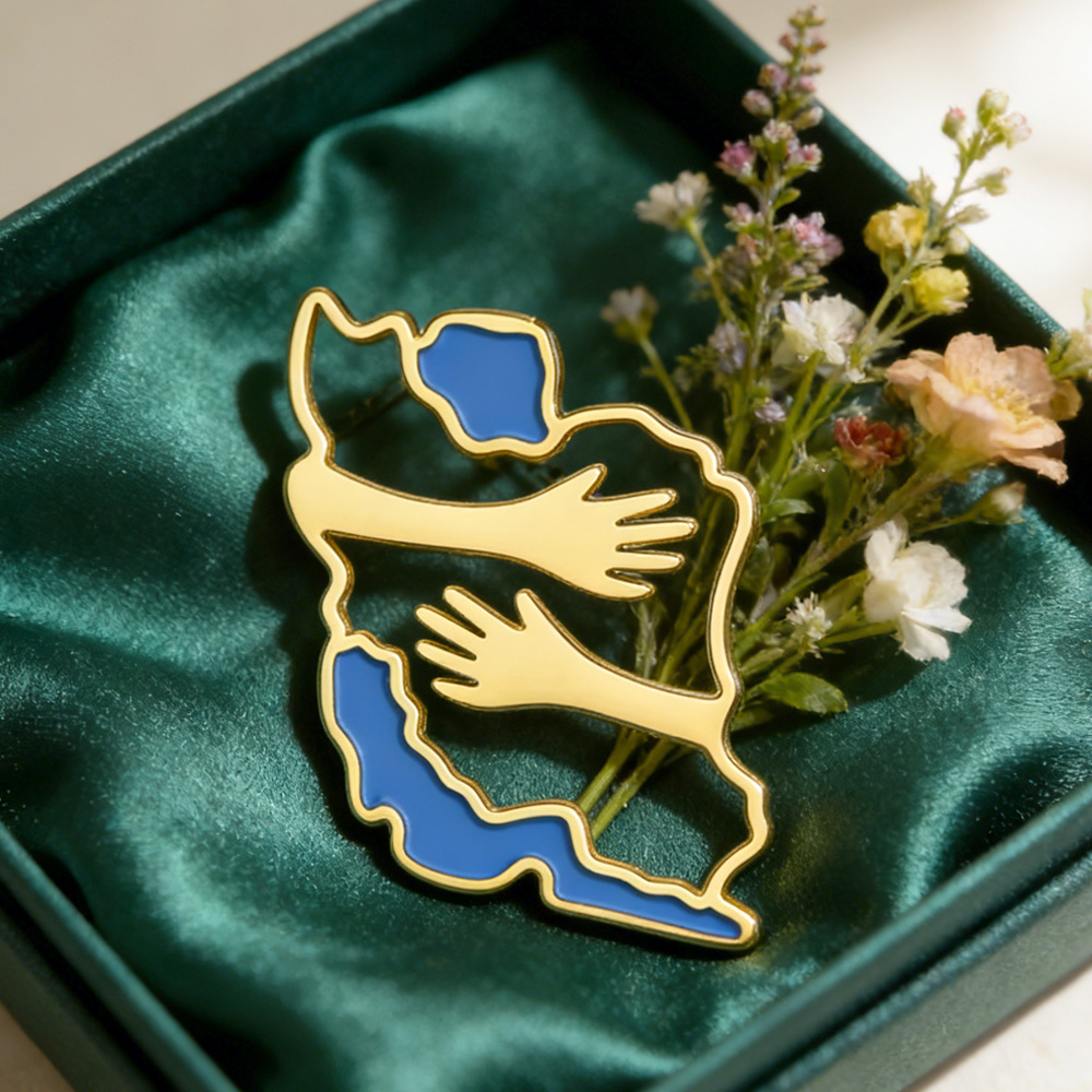 Dawapara Iran Map Shape Brooch - Travel Accessories Gear ulasan dan harga